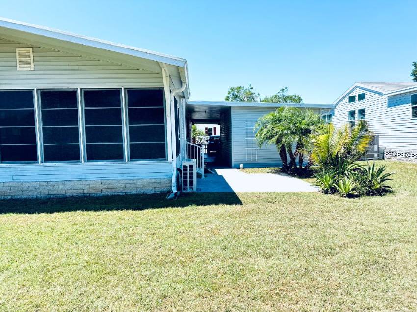 1345 Champion Drive a Lakeland, FL Mobile or Manufactured Home for Sale